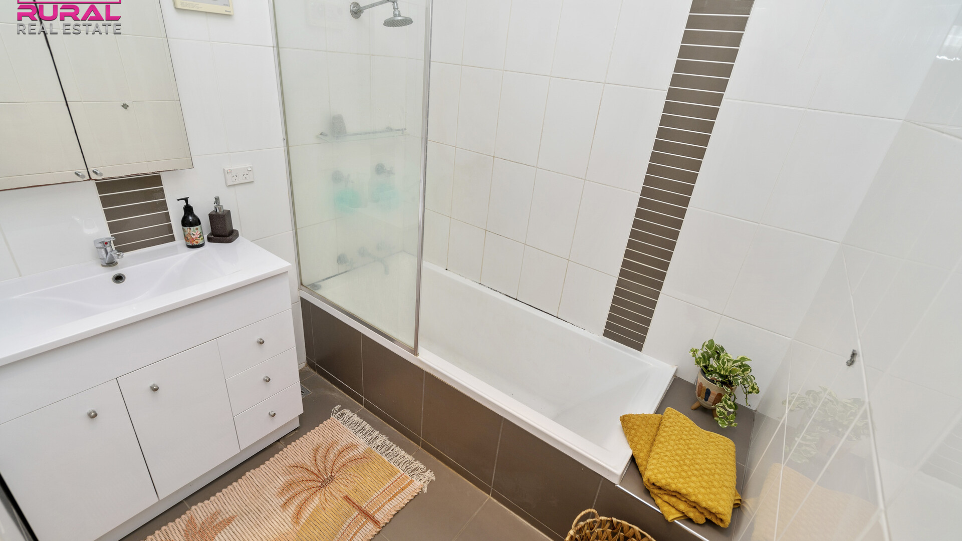 16 Roberts Street, Narrandera NSW 2700 - photo 11