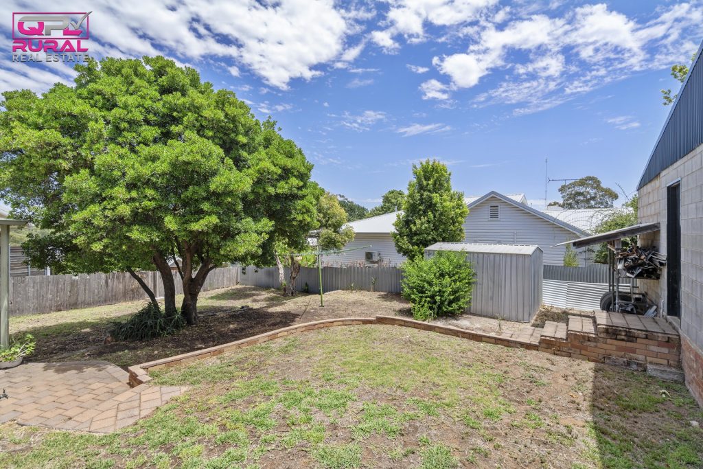 16 Roberts Street, Narrandera NSW 2700 - photo 18