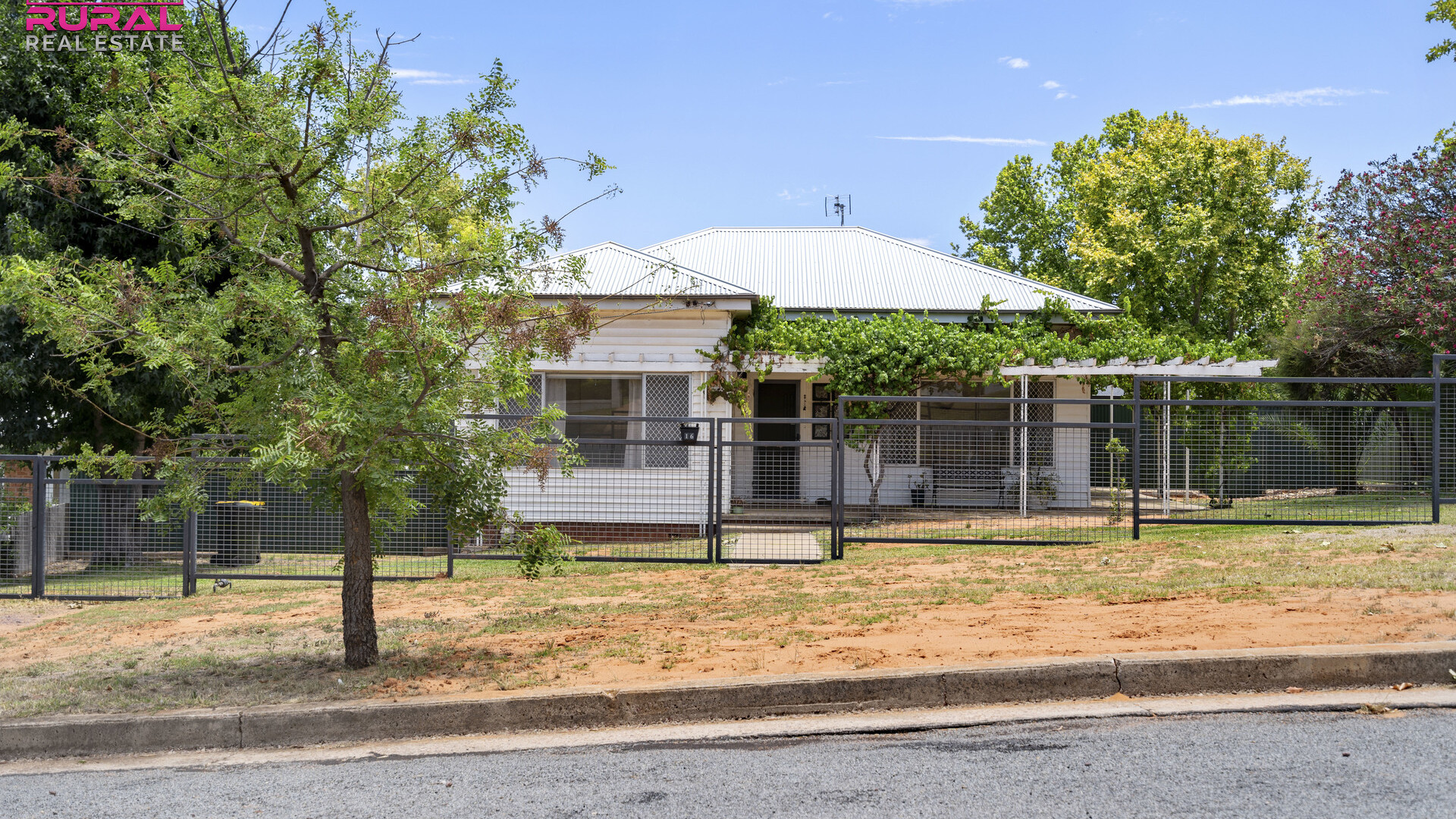 16 Roberts Street, Narrandera NSW 2700 - photo 20