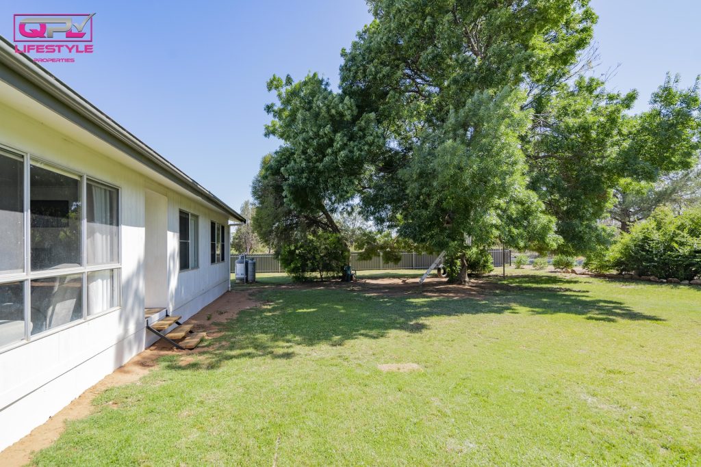 60 Old School Road, Narrandera NSW 2700 - photo 2