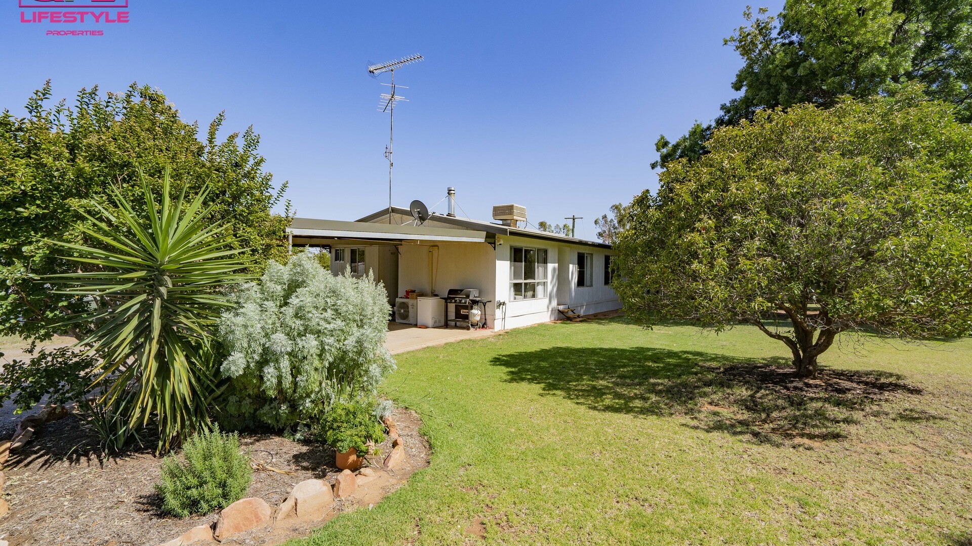 60 Old School Road, Narrandera NSW 2700 - photo 13