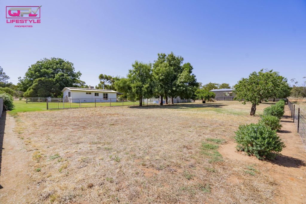 60 Old School Road, Narrandera NSW 2700 - photo 4