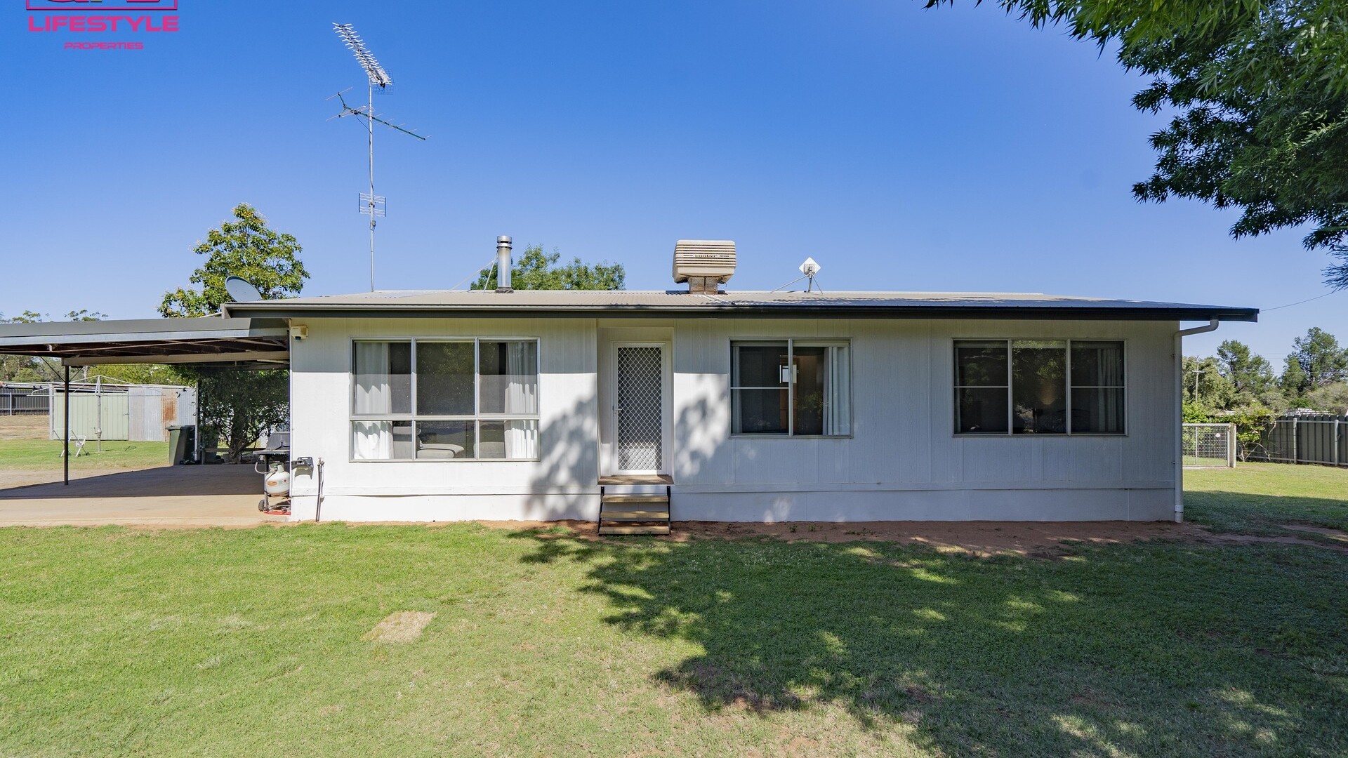 60 Old School Road, Narrandera NSW 2700 - photo 5