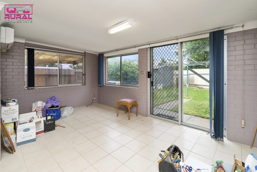 6 William Street, Narrandera NSW 2700 - photo 3