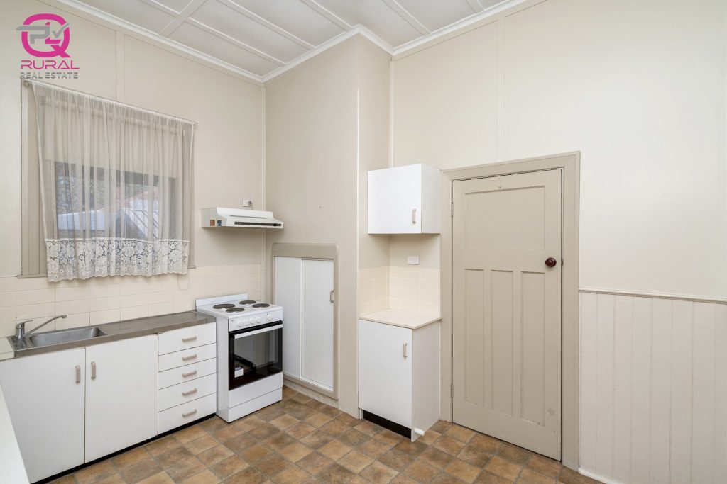 28 King Street, Narrandera NSW 2700 - photo 13