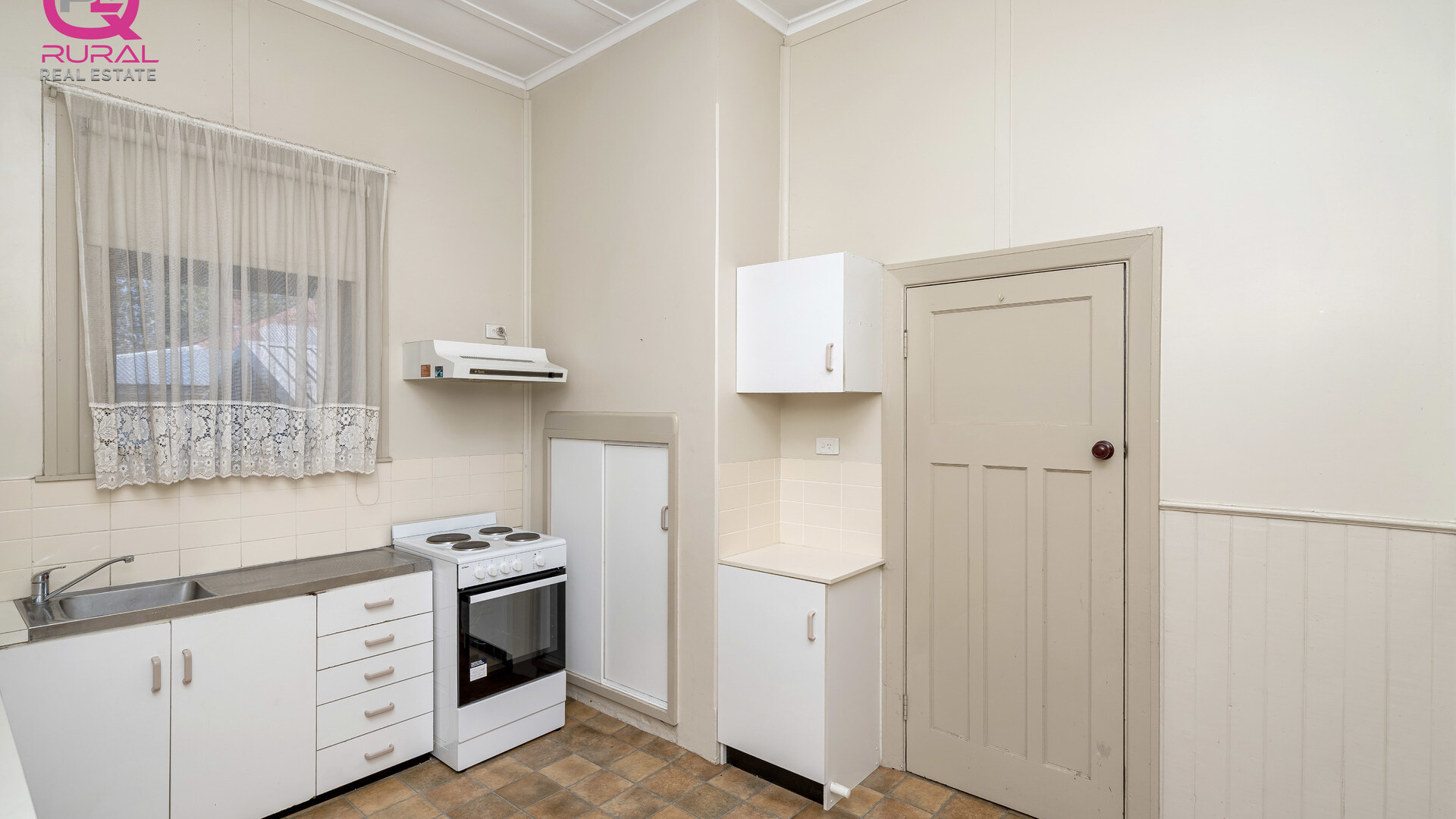 28 King Street, Narrandera NSW 2700 - photo 13