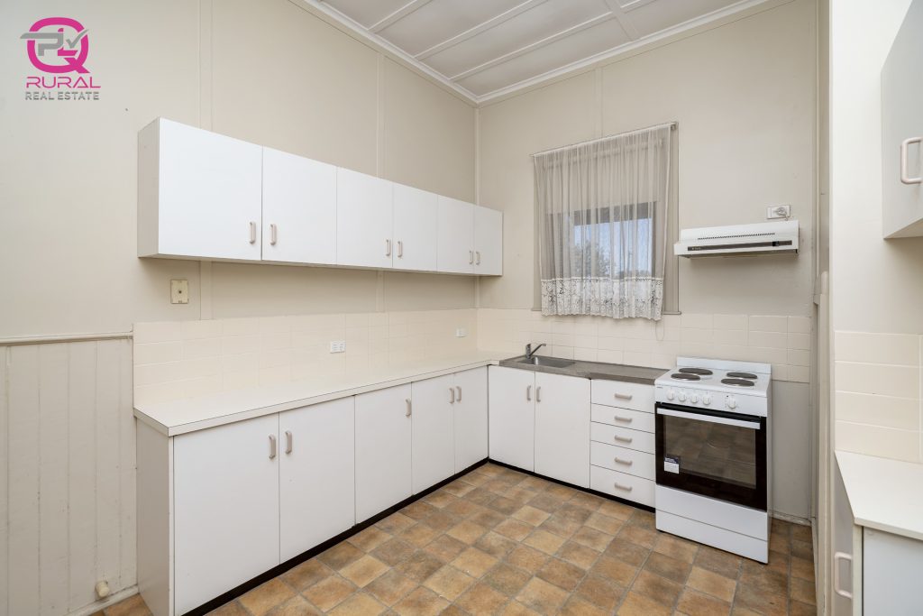 28 King Street, Narrandera NSW 2700 - photo 17