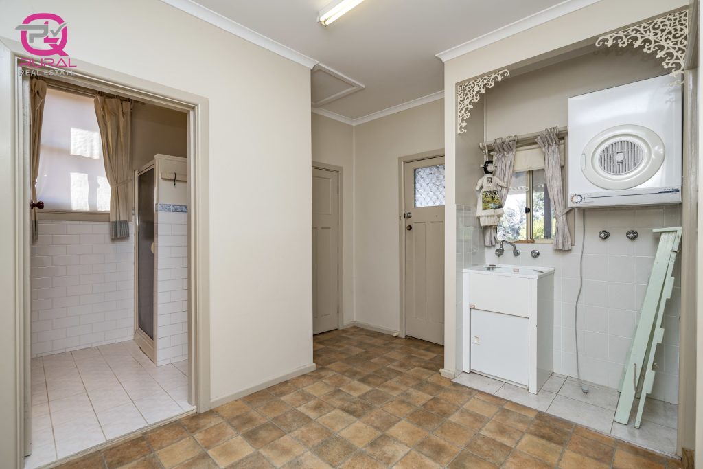 28 King Street, Narrandera NSW 2700 - photo 19