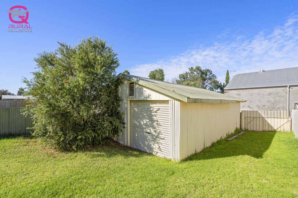 28 King Street, Narrandera NSW 2700 - photo 3
