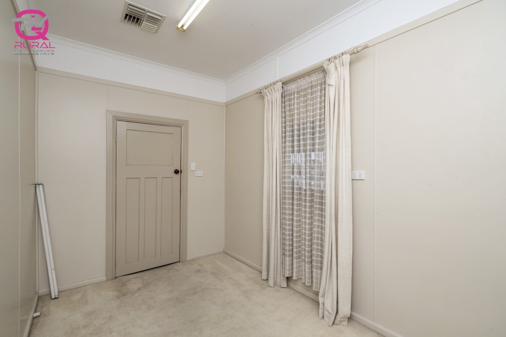 28 King Street, Narrandera NSW 2700 - photo 9