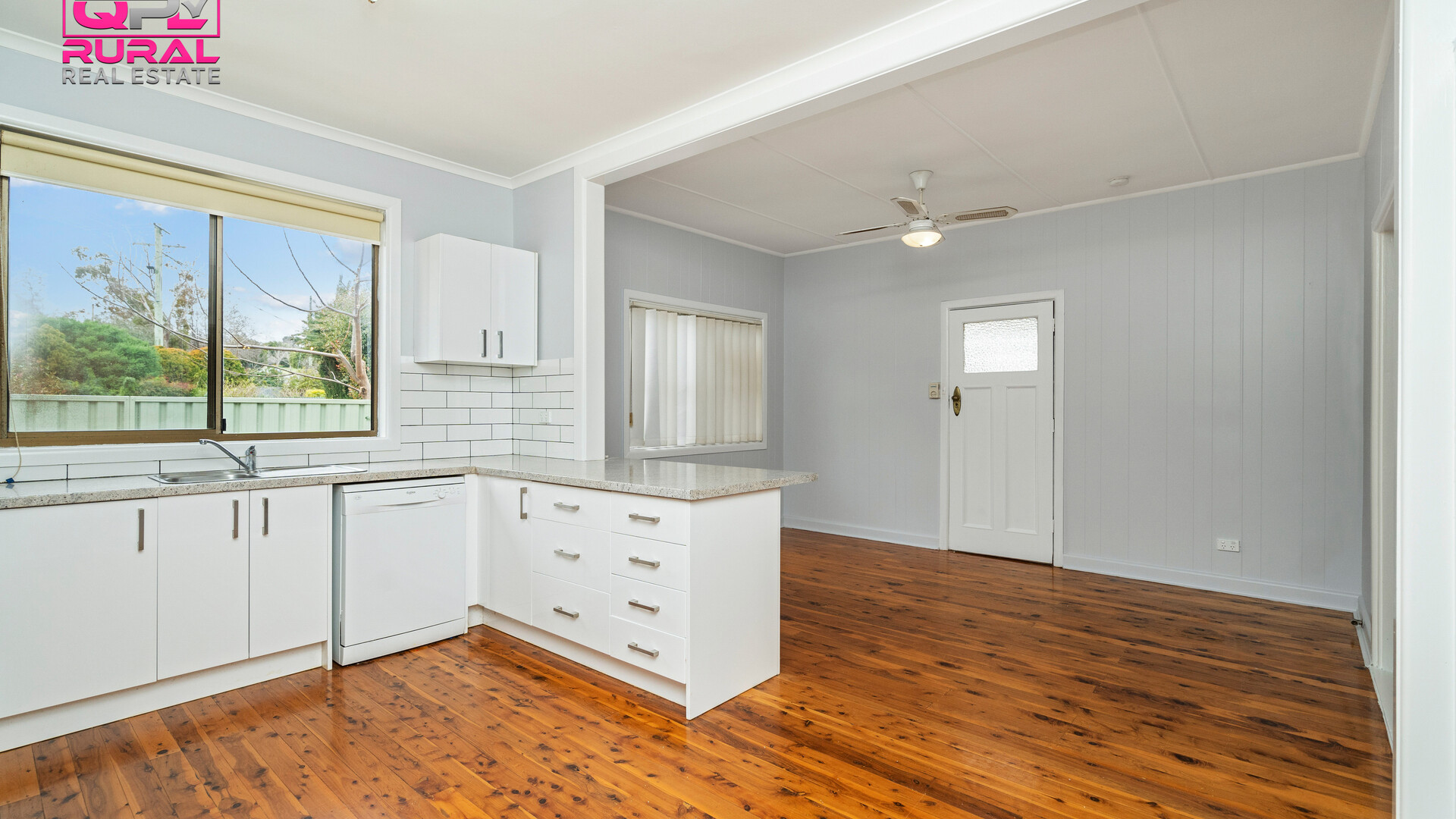 138 Kitchener Road, Temora NSW 2666 - photo 9