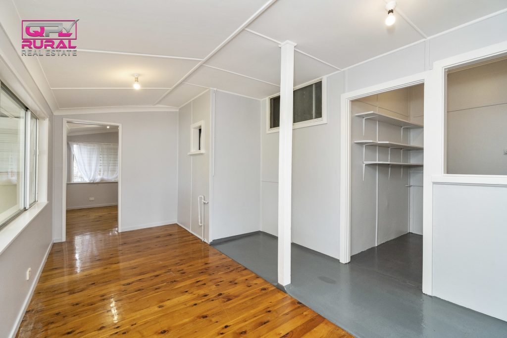 138 Kitchener Road, Temora NSW 2666 - photo 10