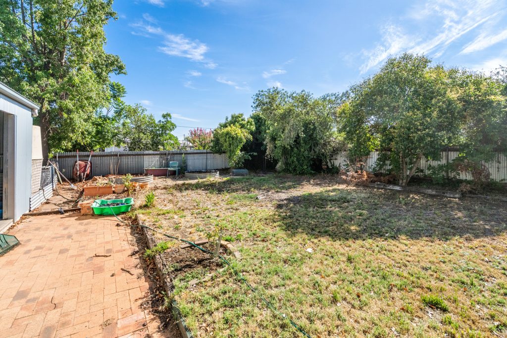 33 Audley Street, Narrandera NSW 2700 - photo 11