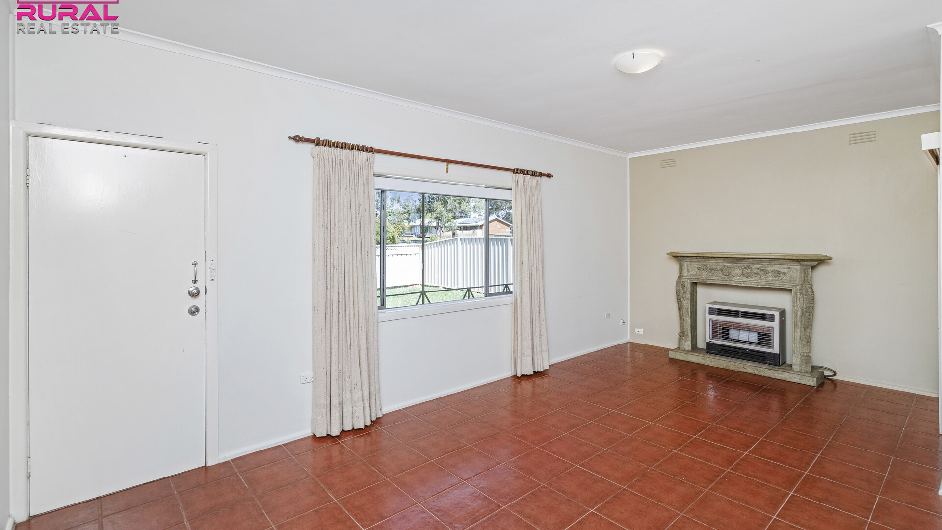 41 Gossamer Street, Leeton NSW 2705 - photo 6