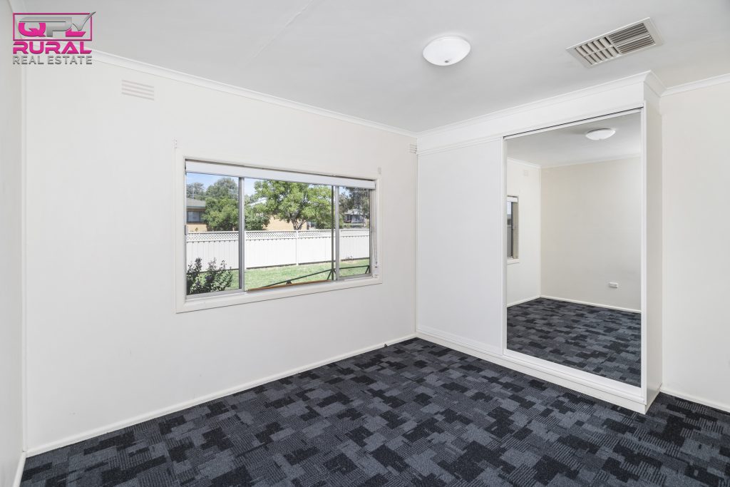 41 Gossamer Street, Leeton NSW 2705 - photo 10