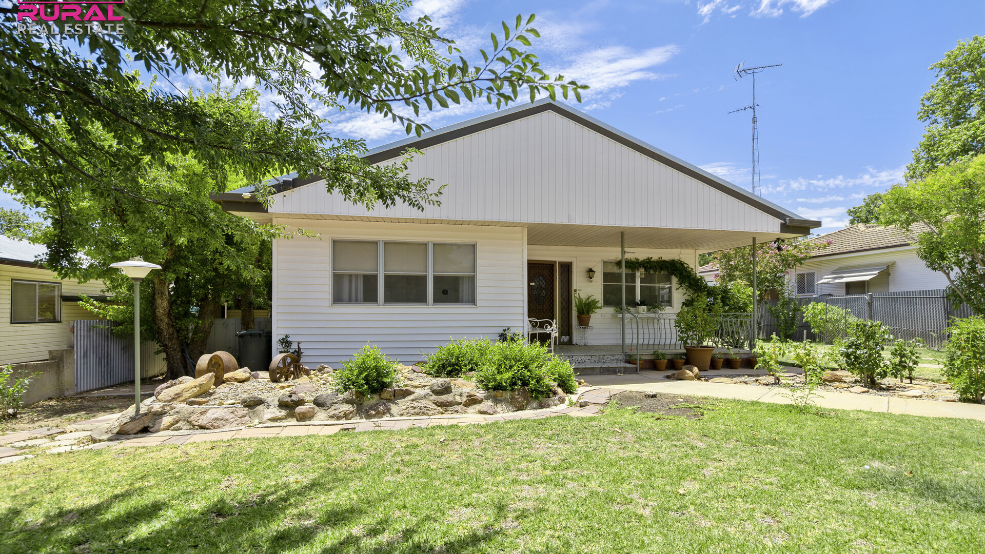 11 Larmer Street, Narrandera NSW 2700 - photo 16