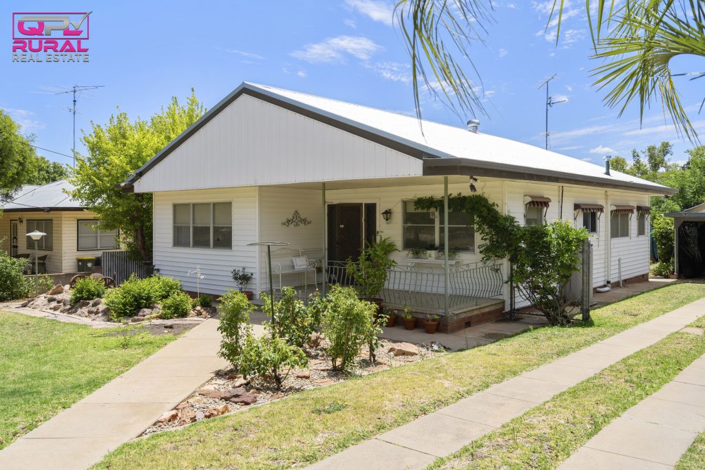 11 Larmer Street, Narrandera NSW 2700 - photo 19