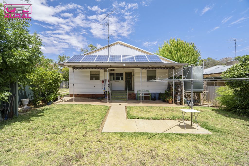 11 Larmer Street, Narrandera NSW 2700 - photo 20