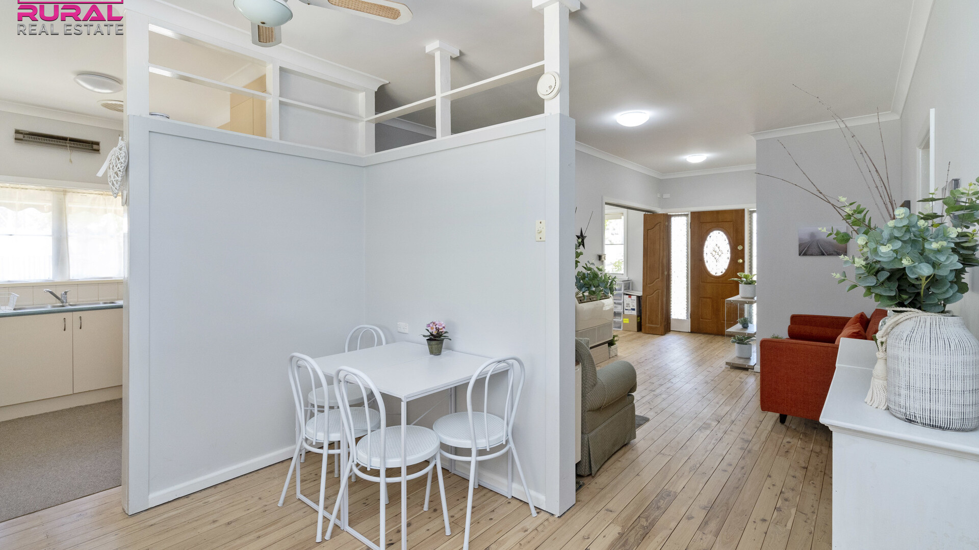 11 Larmer Street, Narrandera NSW 2700 - photo 5