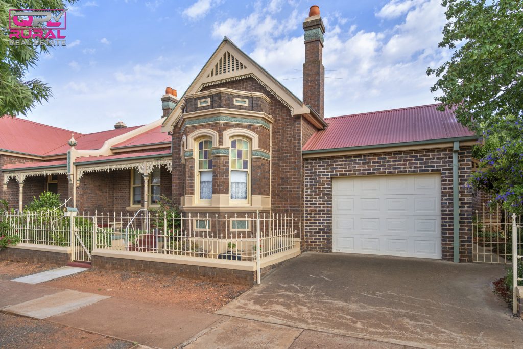 109 Victoria Street, Temora NSW 2666 - McGrath Riverina
