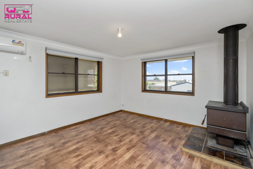 186 Loftus Street, Temora NSW 2666 - photo 10