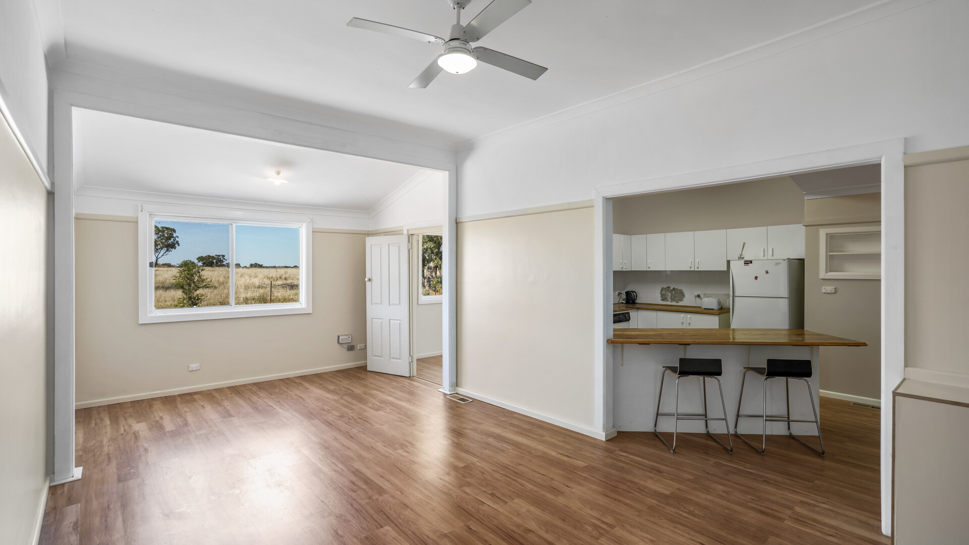 225 McNeil Road, Leeton NSW 2705 - photo 4