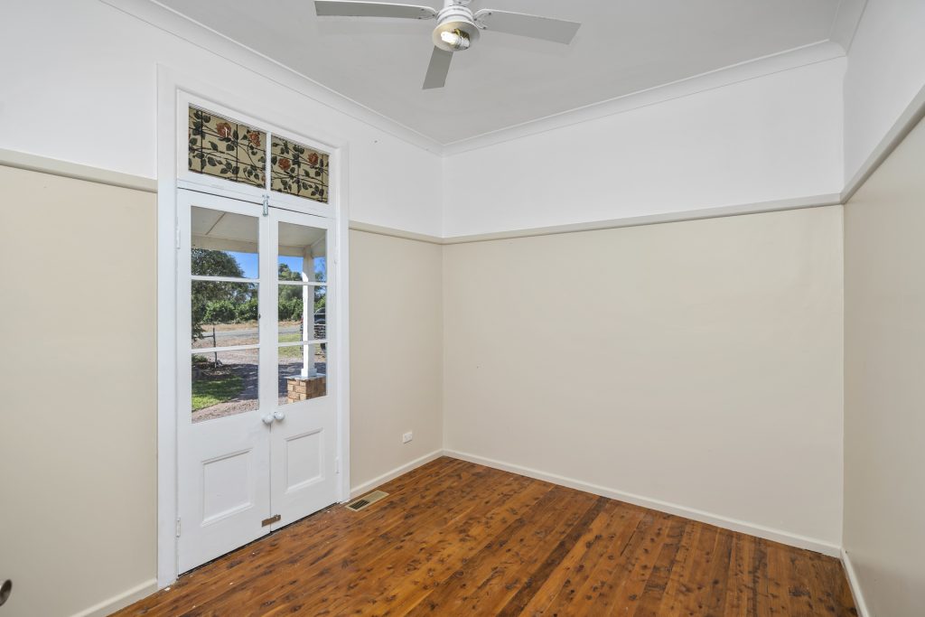 225 McNeil Road, Leeton NSW 2705 - photo 8