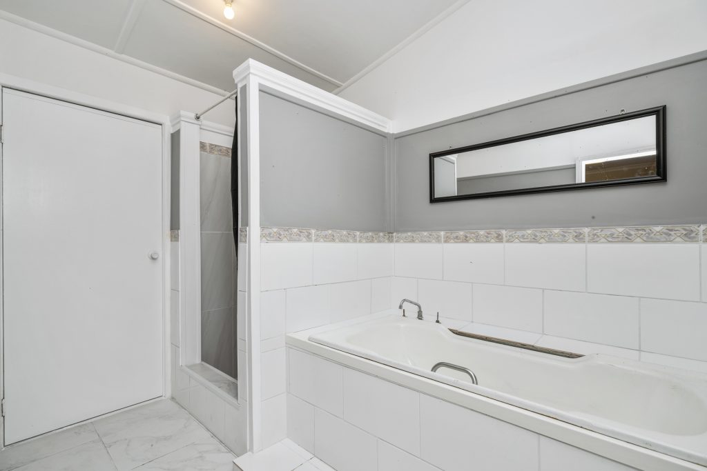 225 McNeil Road, Leeton NSW 2705 - photo 10
