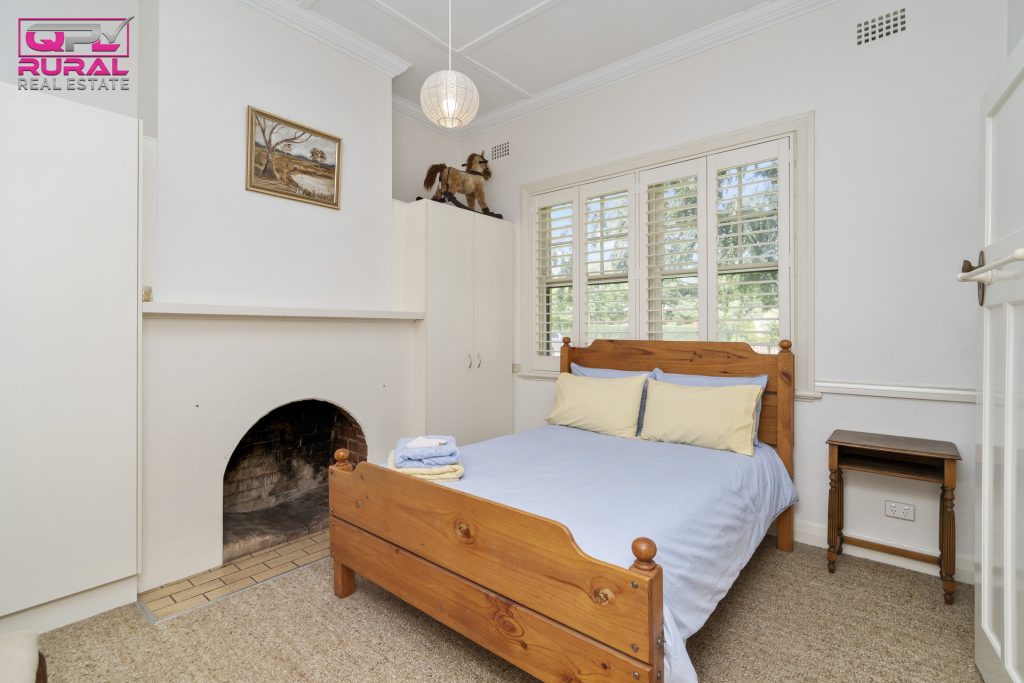 27 Twynam Street, Narrandera NSW 2700 - photo 11
