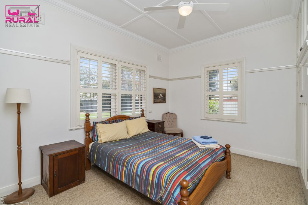 27 Twynam Street, Narrandera NSW 2700 - photo 13