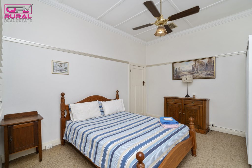 27 Twynam Street, Narrandera NSW 2700 - photo 14