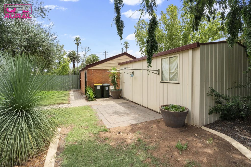 27 Twynam Street, Narrandera NSW 2700 - photo 20
