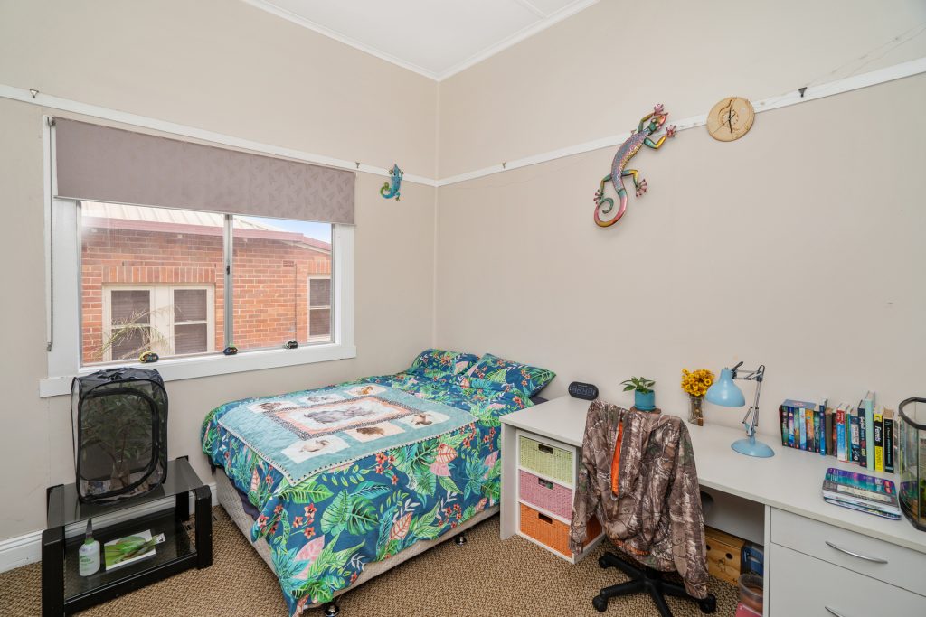 113 Larmer Street, Narrandera NSW 2700 - photo 11