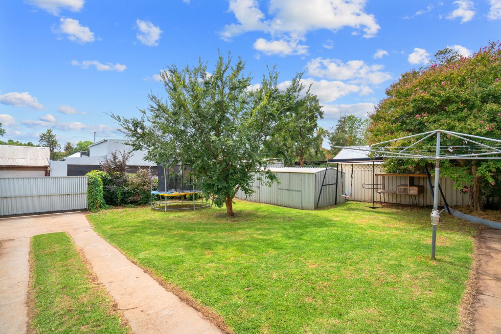113 Larmer Street, Narrandera NSW 2700 - photo 14