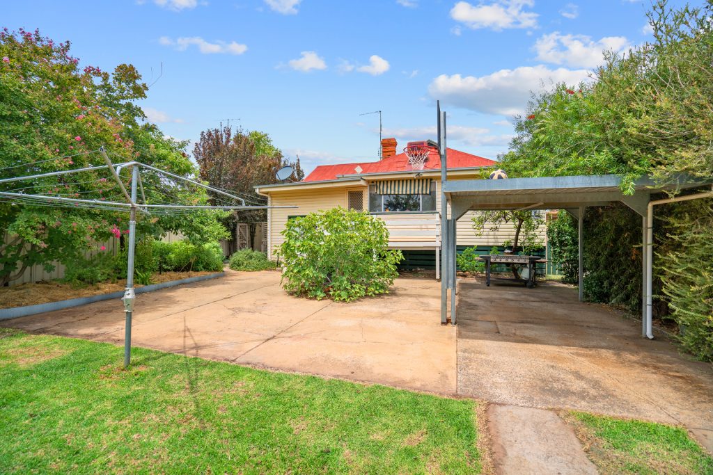 113 Larmer Street, Narrandera NSW 2700 - photo 15