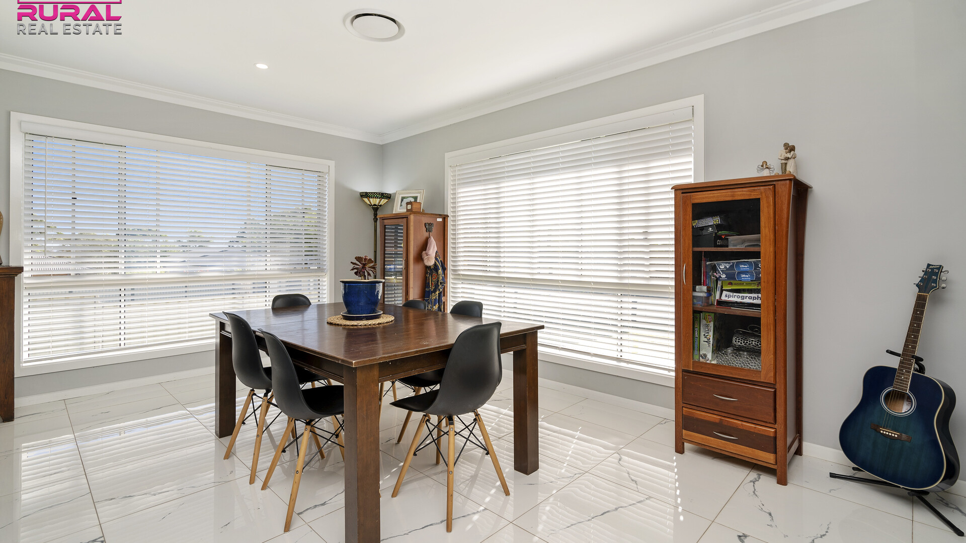 9 Joffre Street, Temora NSW 2666 - photo 11