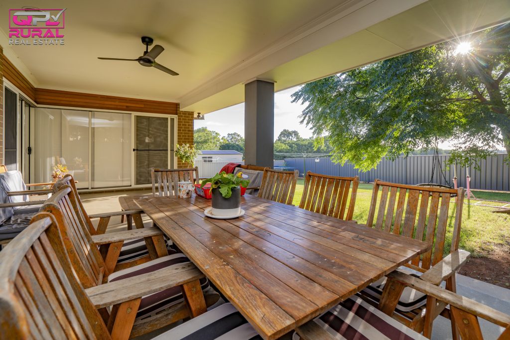 9 Joffre Street, Temora NSW 2666 - photo 23