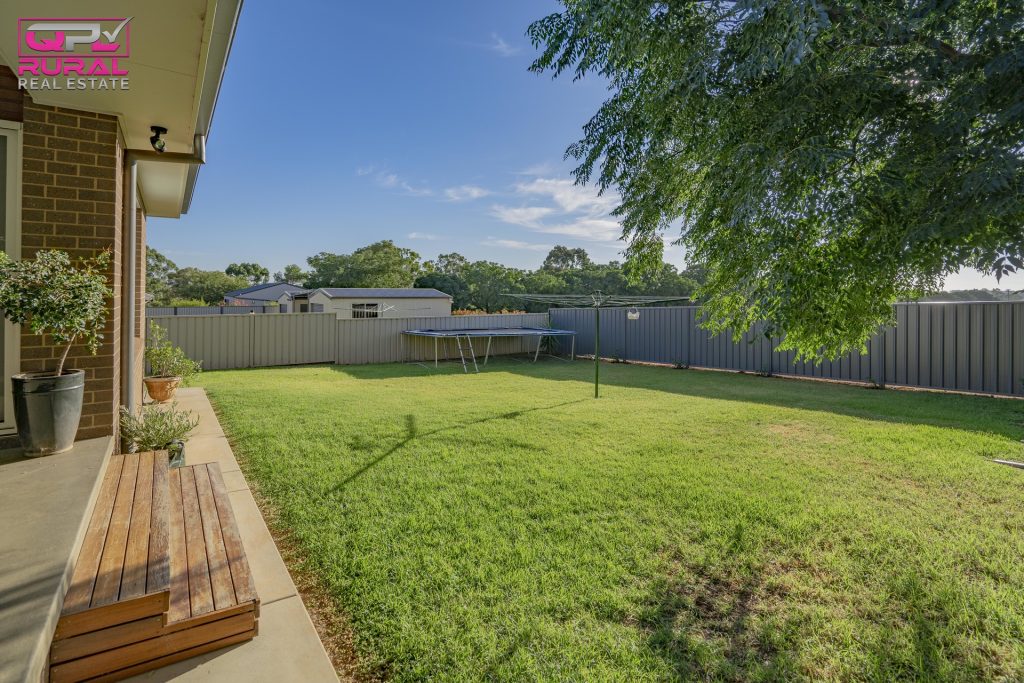 9 Joffre Street, Temora NSW 2666 - photo 26