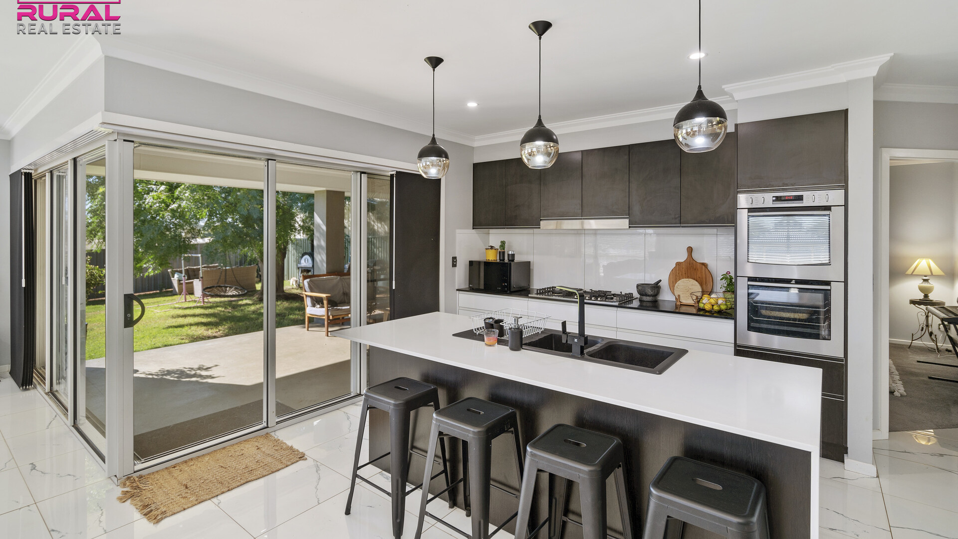 9 Joffre Street, Temora NSW 2666 - photo 6