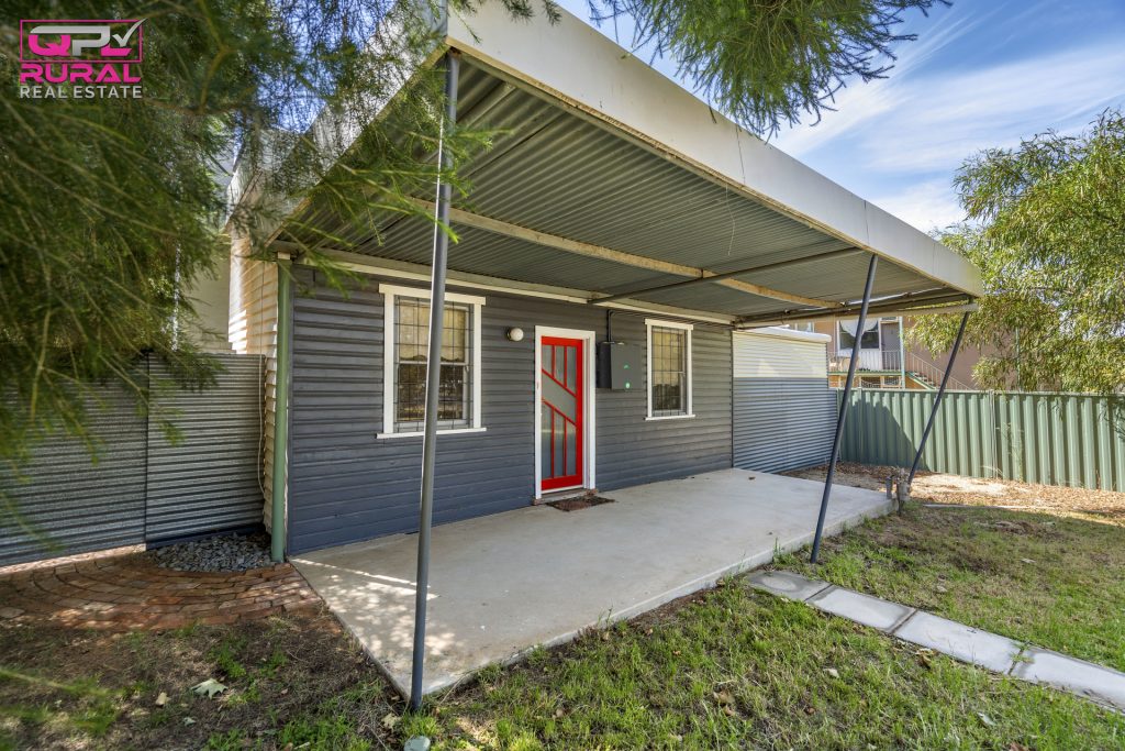 33 Arthur Street, Narrandera NSW 2700 - McGrath Riverina