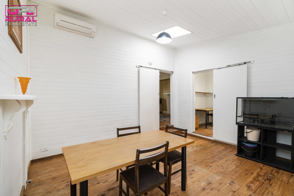 33 Arthur Street, Narrandera NSW 2700 - photo 6