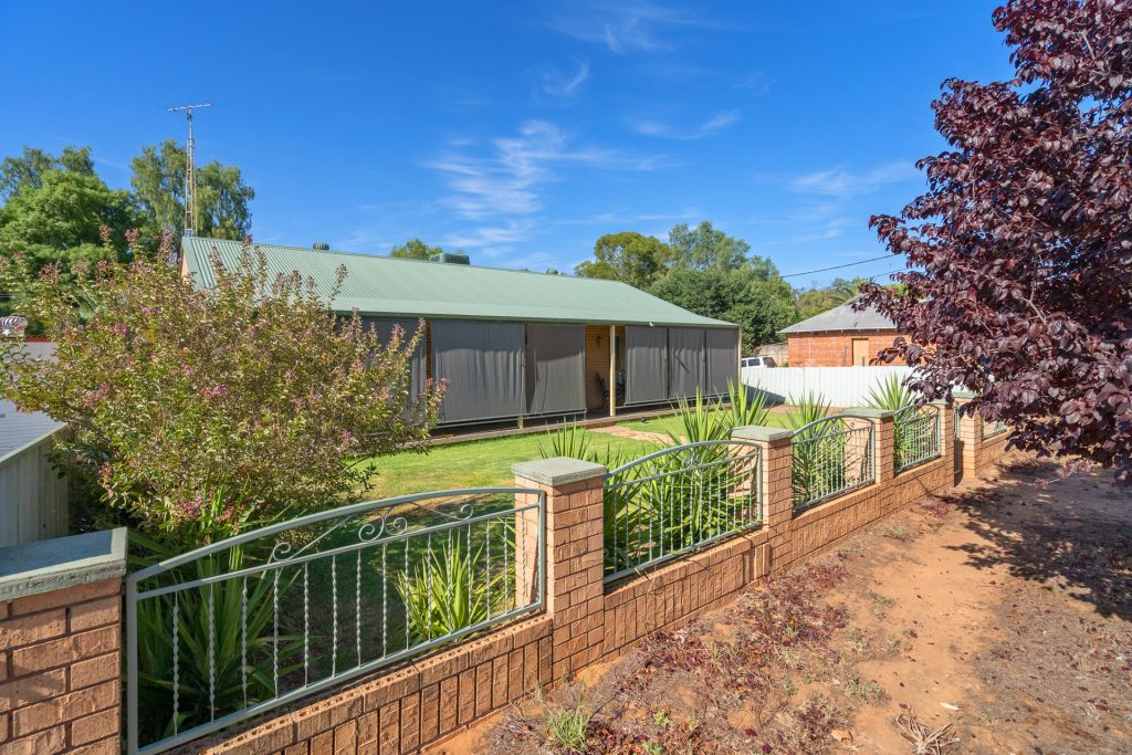 142 Larmer Street, Narrandera NSW 2700 - McGrath Riverina