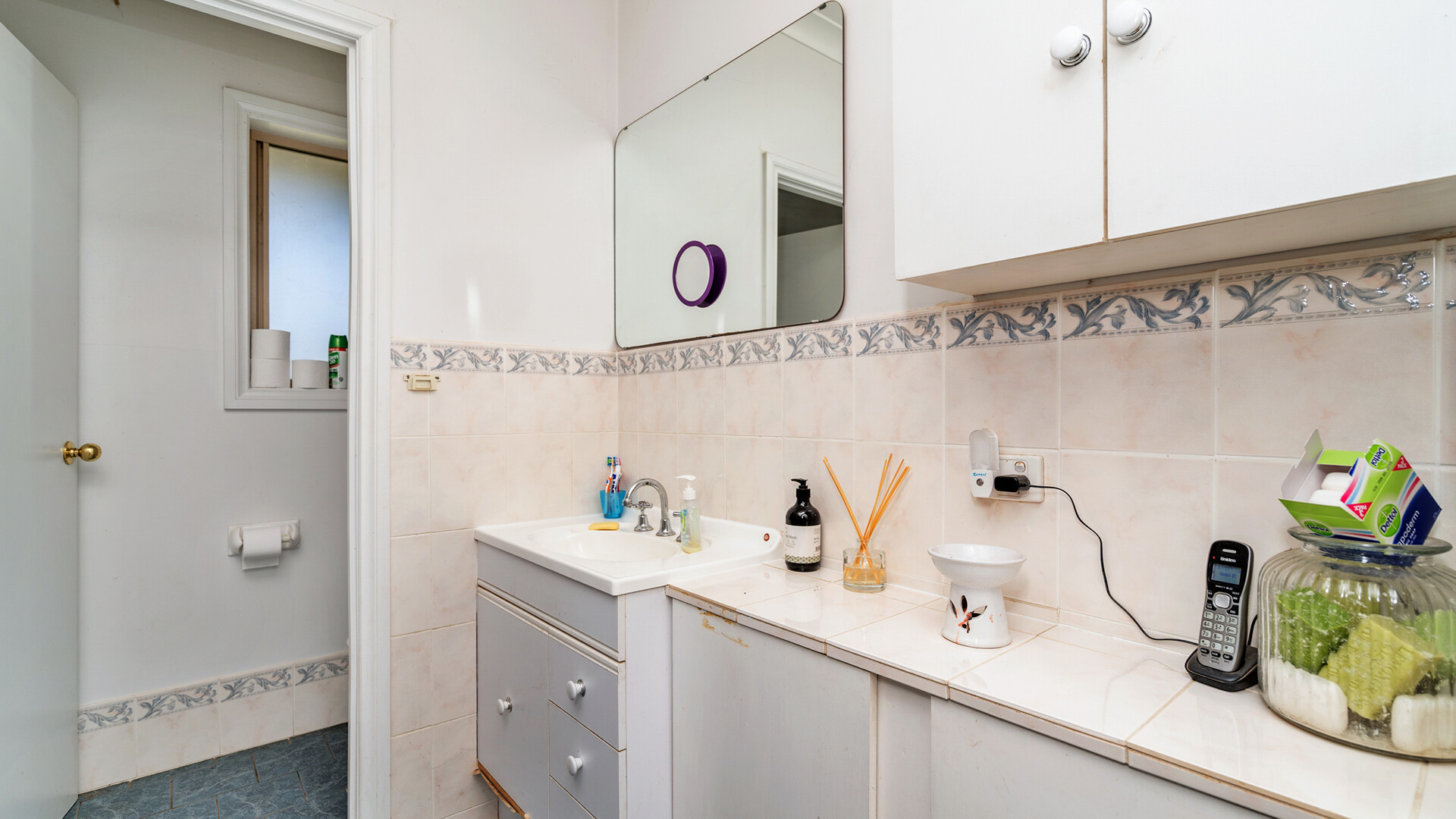 142 Larmer Street, Narrandera NSW 2700 - photo 9