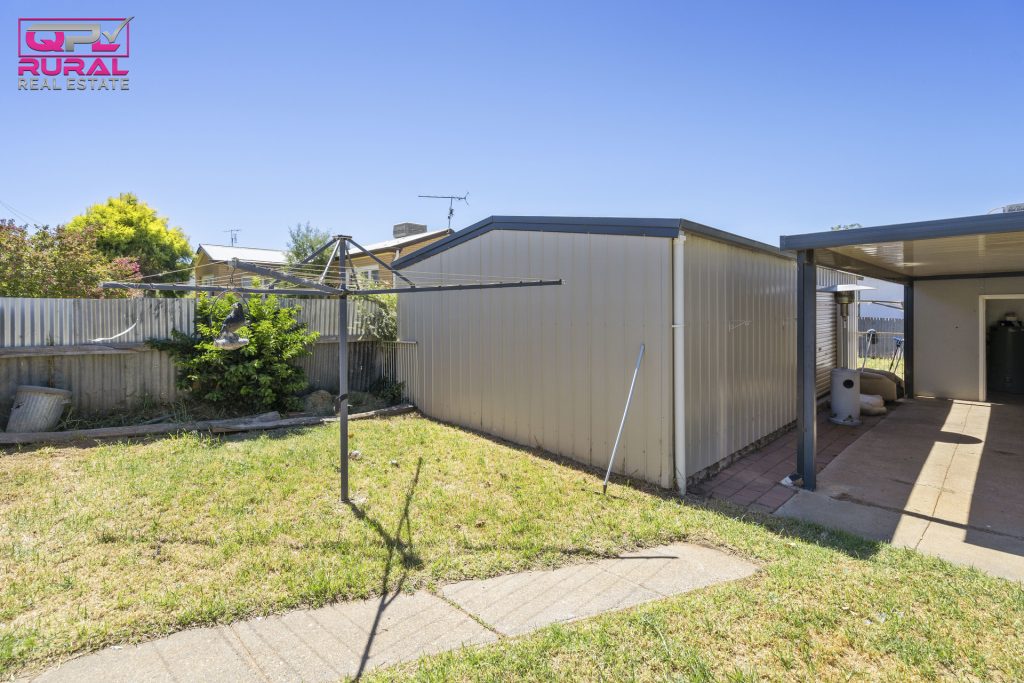 19 Chantilly Street, Narrandera NSW 2700 - photo 11