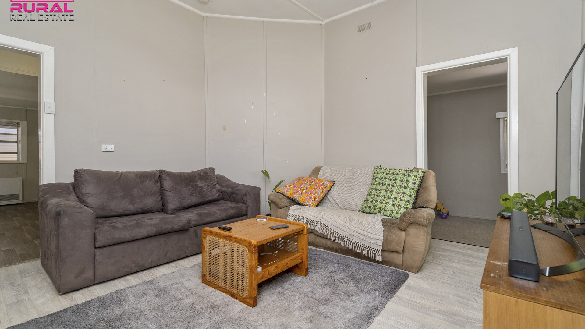 19 Chantilly Street, Narrandera NSW 2700 - photo 4