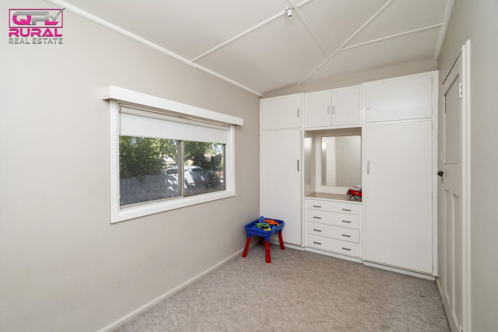 19 Chantilly Street, Narrandera NSW 2700 - photo 8