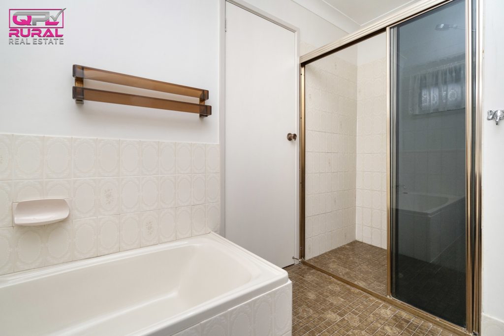 10 Japonica Place, Narrandera NSW 2700 - photo 12