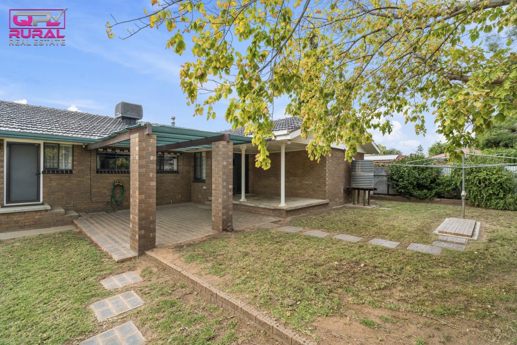 10 Japonica Place, Narrandera NSW 2700 - photo 16