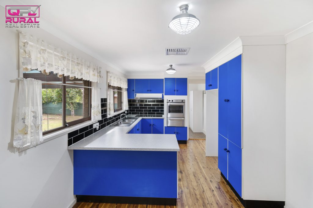 10 Japonica Place, Narrandera NSW 2700 - photo 4