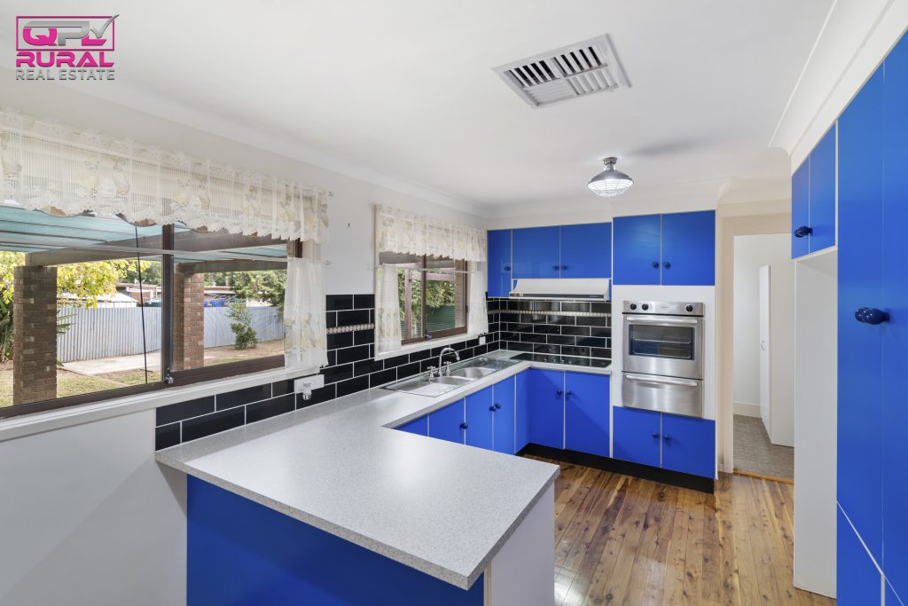 10 Japonica Place, Narrandera NSW 2700 - photo 5